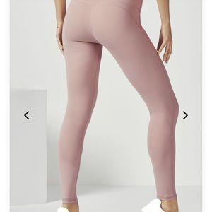 Salar Solid PowerForm Legging size small